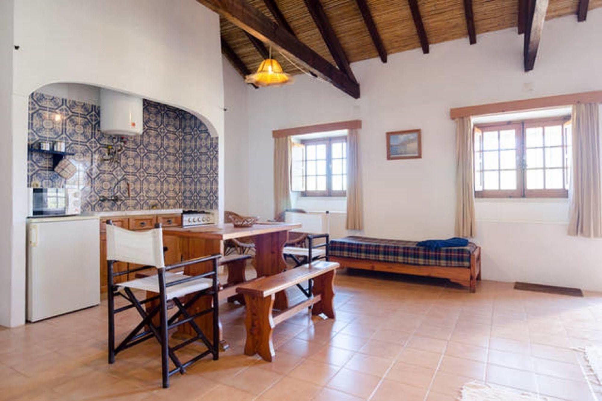 בית הארחה אלבופיירה 	Quinta Do Lagar - By Portugalferias מראה חיצוני תמונה